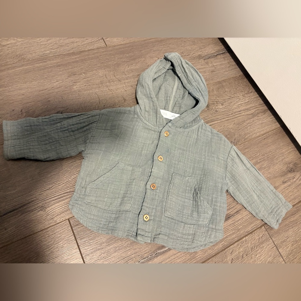 🔵⭐️5/$30 Zara Baby Hooded Gauze Button down